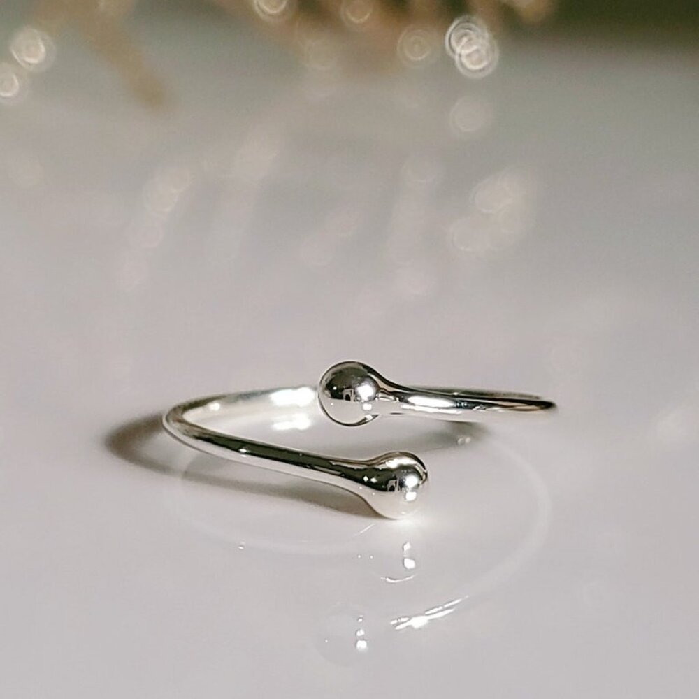 Sterling Silver Dainty Ball Ring, Tiny Wraparound Ring, 925 Minimalist Ring, - Picture 6 of 11